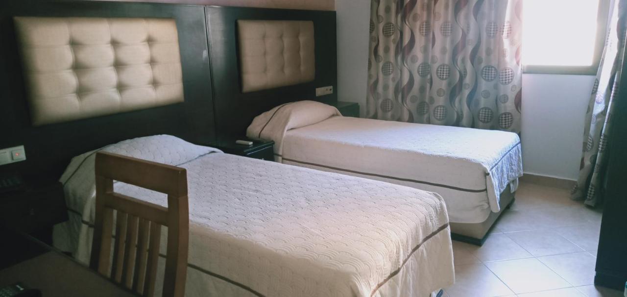 Hotel Cote D'Or M'Diq Bagian luar foto